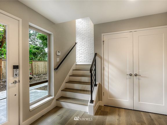 5th image of 16395 NE 16TH Court #B001