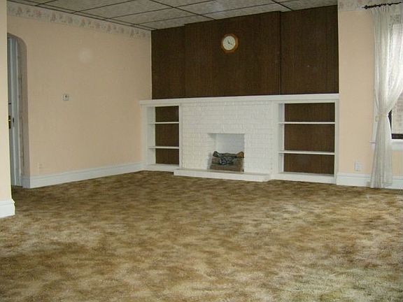 1/2 of living rm