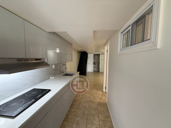 (undisclosed Address)