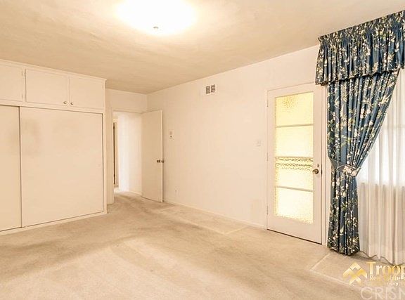 3rd image of 22701 Collins St