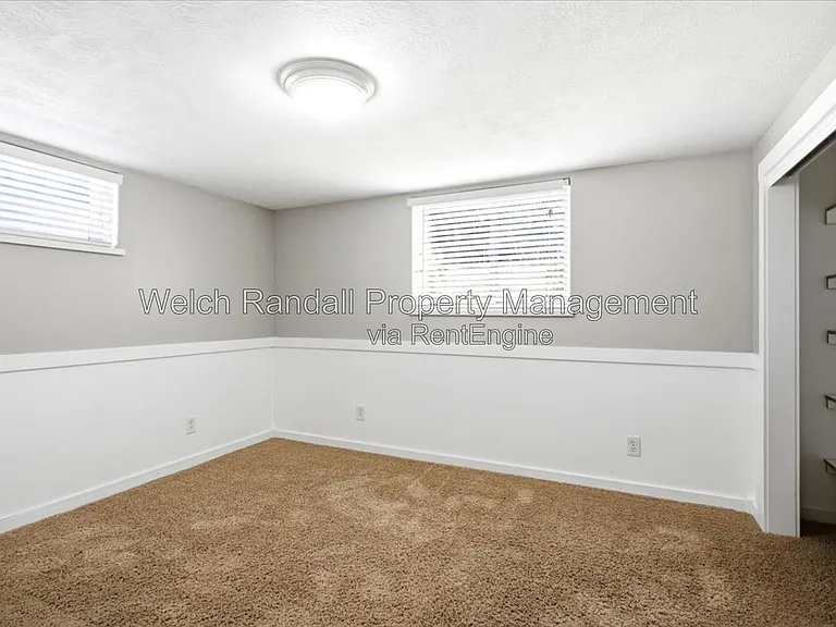 425 E Center St — Photo 23