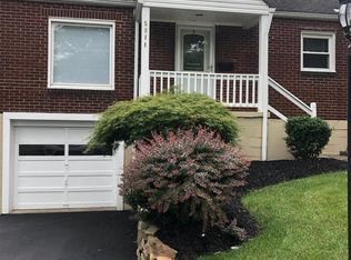5811 Keystone Dr, Bethel Park, PA 15102