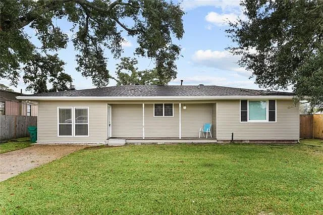 3 bed, 2.0 bath, 1661 sqft, $1,600 — Photo 1