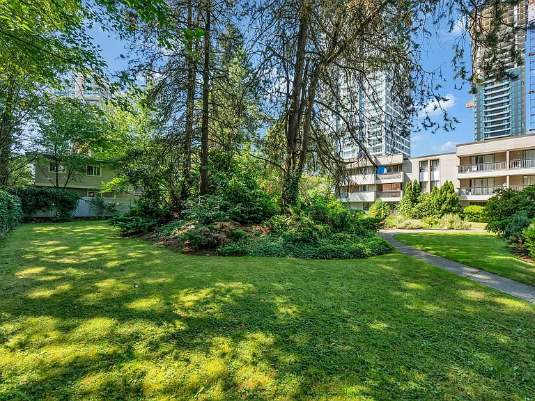 6044 Wilson Ave — Photo 5