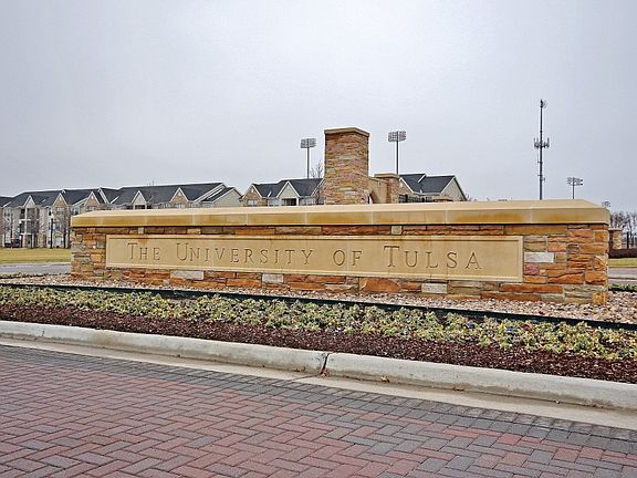 Midtown location near TU