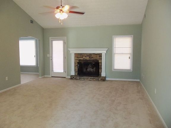 4 bedrooms / 3 full baths