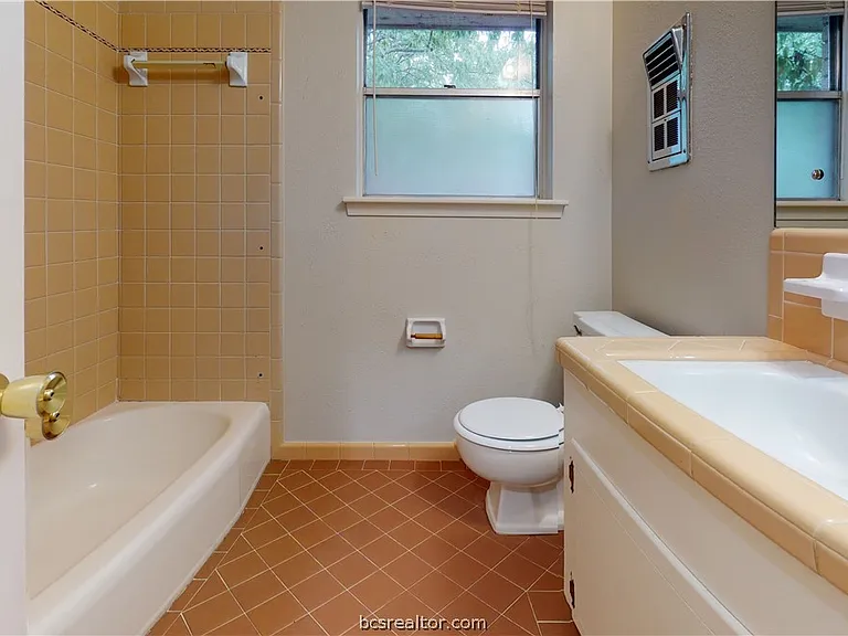 1217 Westover St — Photo 29
