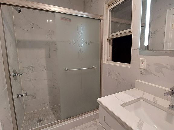 4th image of 8915 134th St Floor 2