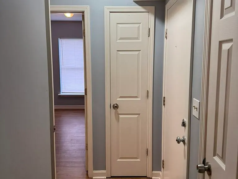 1612 W Market St #2 — Photo 8