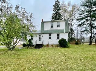 327 Bassett Rd, North Haven, CT 06473