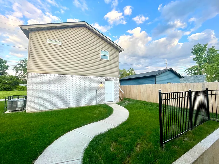 2845 Macpherson Ave #A — Photo 5