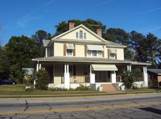 422 N Pine St, Warsaw, NC 28398