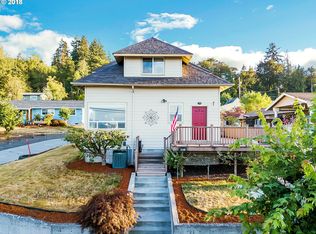 608 E C St, Rainier, OR 97048