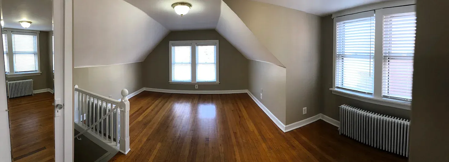 2 bed, 700 sqft, $1,599 — Photo 4
