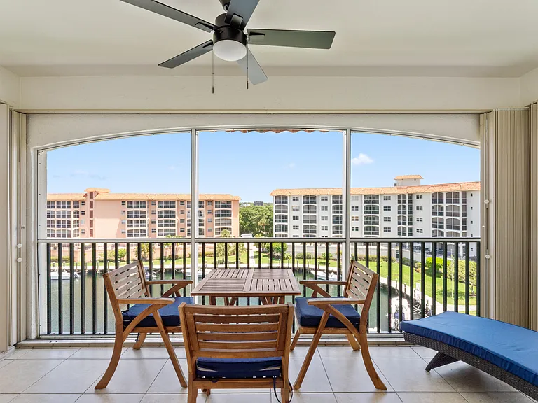 2871 N Ocean Blvd #M538 — Photo 2