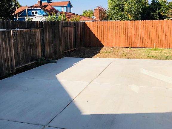 5th image of 4961 Bassett Way