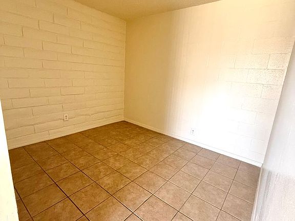 4th image of 1693 Villa Ave #F1