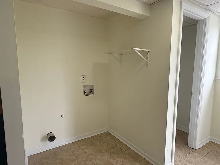 224 Lamont St — Photo 15