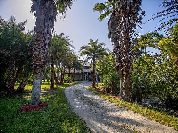 3rd image of 16970 Tarpon Way