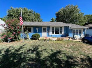 323 Circle Dr, Fort Scott, KS 66701