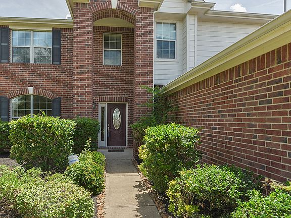2nd image of 2235 Enchanted Park Ln