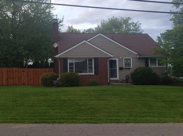 5021 2nd St NW, Canton, OH 44708