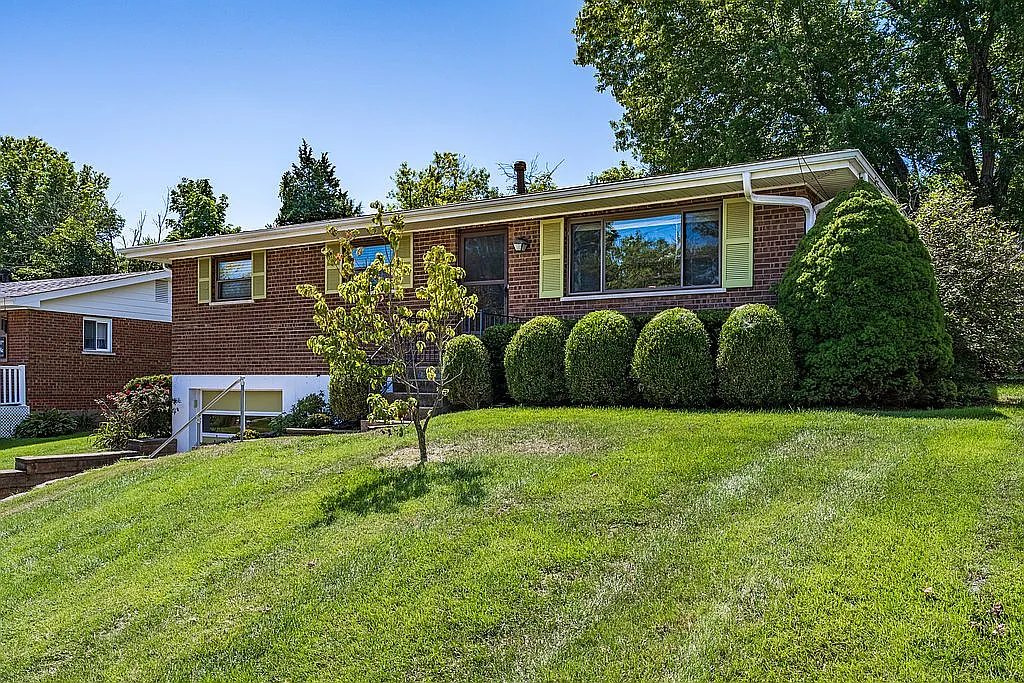 3547 Jacqueline Dr photo 1