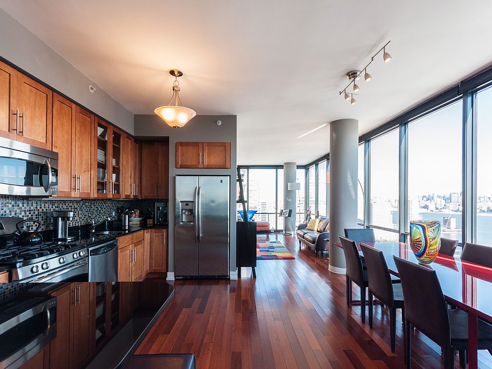 Extensive living room