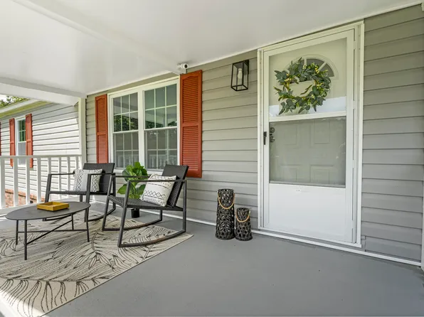 5838 Diamond Cutt Rd, Hollywood, SC 29449