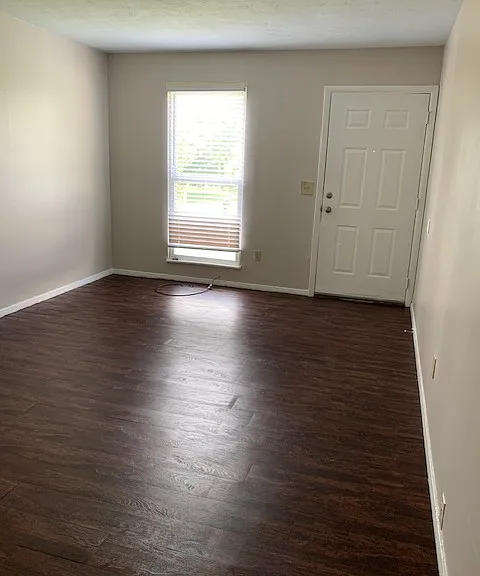 1651 W Kemper Rd — Photo 3