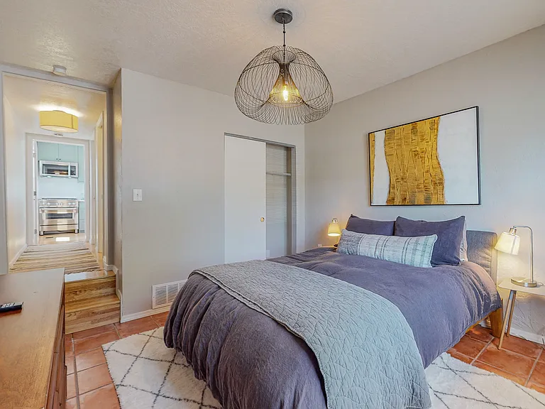 837 Adams St NE — Photo 33