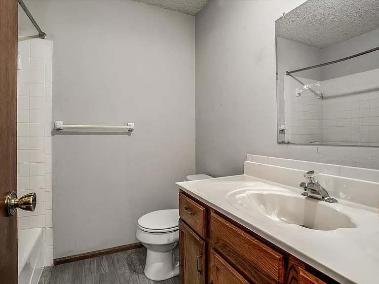 11017 11023rd Route 350 E — Photo 19