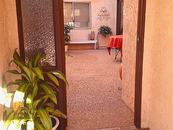 Private Entry Courtyard