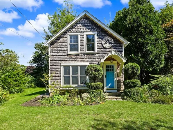 477 South Rd, South Kingstown, RI 02879