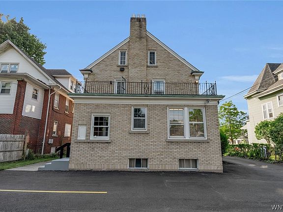 4th image of 2740 Main St