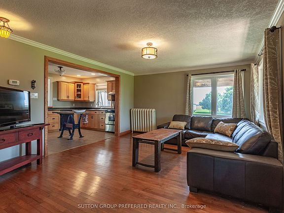 4th image of 47094 Lyons Line