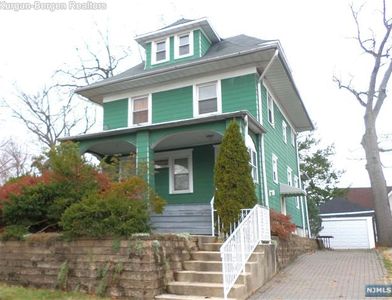 24 Montross Ave, Rutherford, NJ, 07070