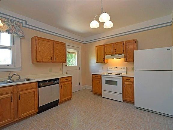 4th image of 5046 Relleum Ave