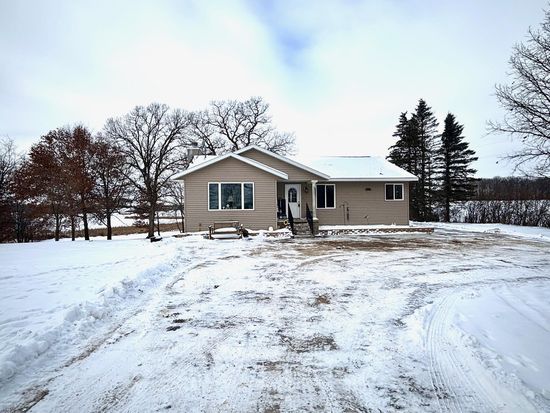 7441 90th St, Little Falls, MN 56345
