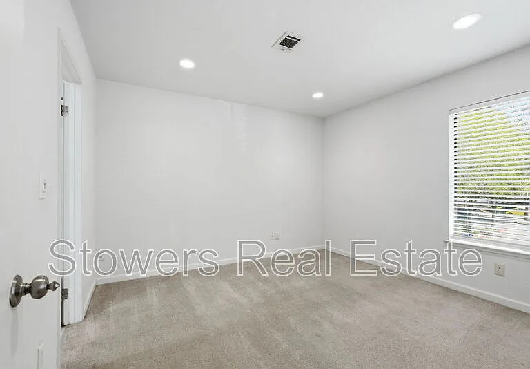 7102 Cross Creek Cir #C — Photo 19