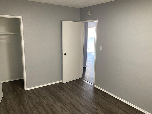 3rd image of 5307 Maywood Ave #D