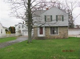 1539 Richmond Rd, Lyndhurst, OH 44124