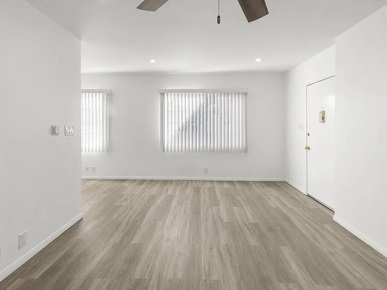 2701 Abbot Kinney Blvd #4 — Photo 10