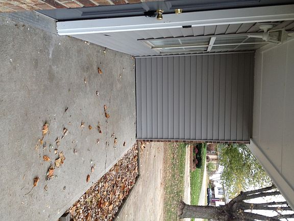 3rd image of 927 Bogalusa Ct