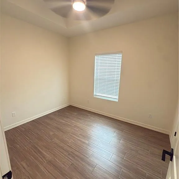 1413 Vine Ave #2 — Photo 7