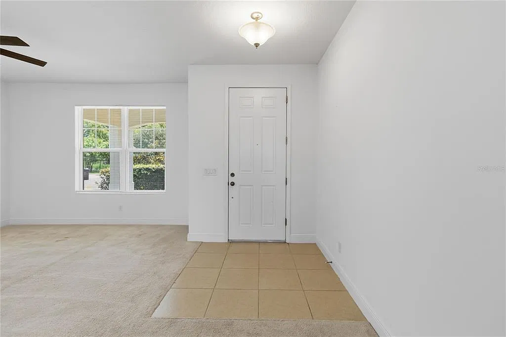 4 bed, 2.5 bath, 2332 sqft, $2,700 — Photo 3