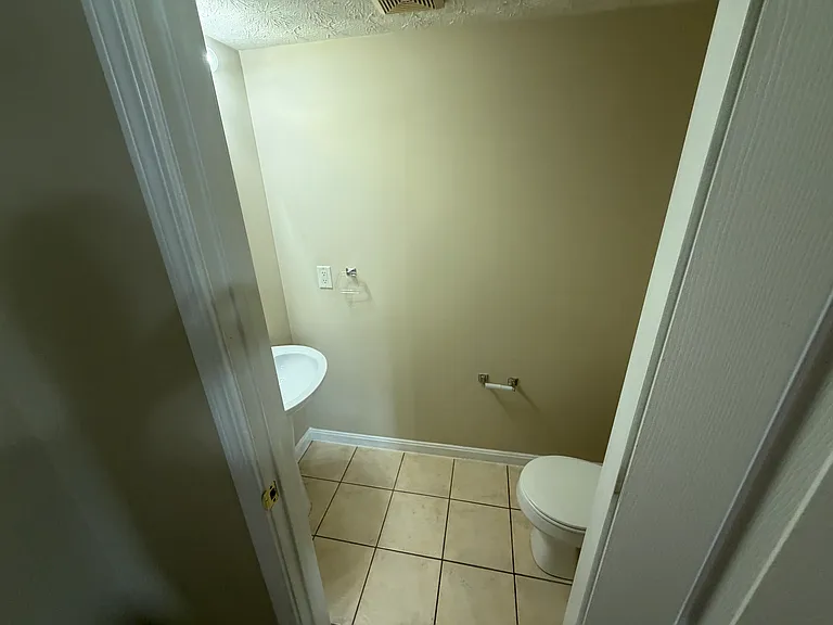 139 Ash Ct #139 — Photo 6