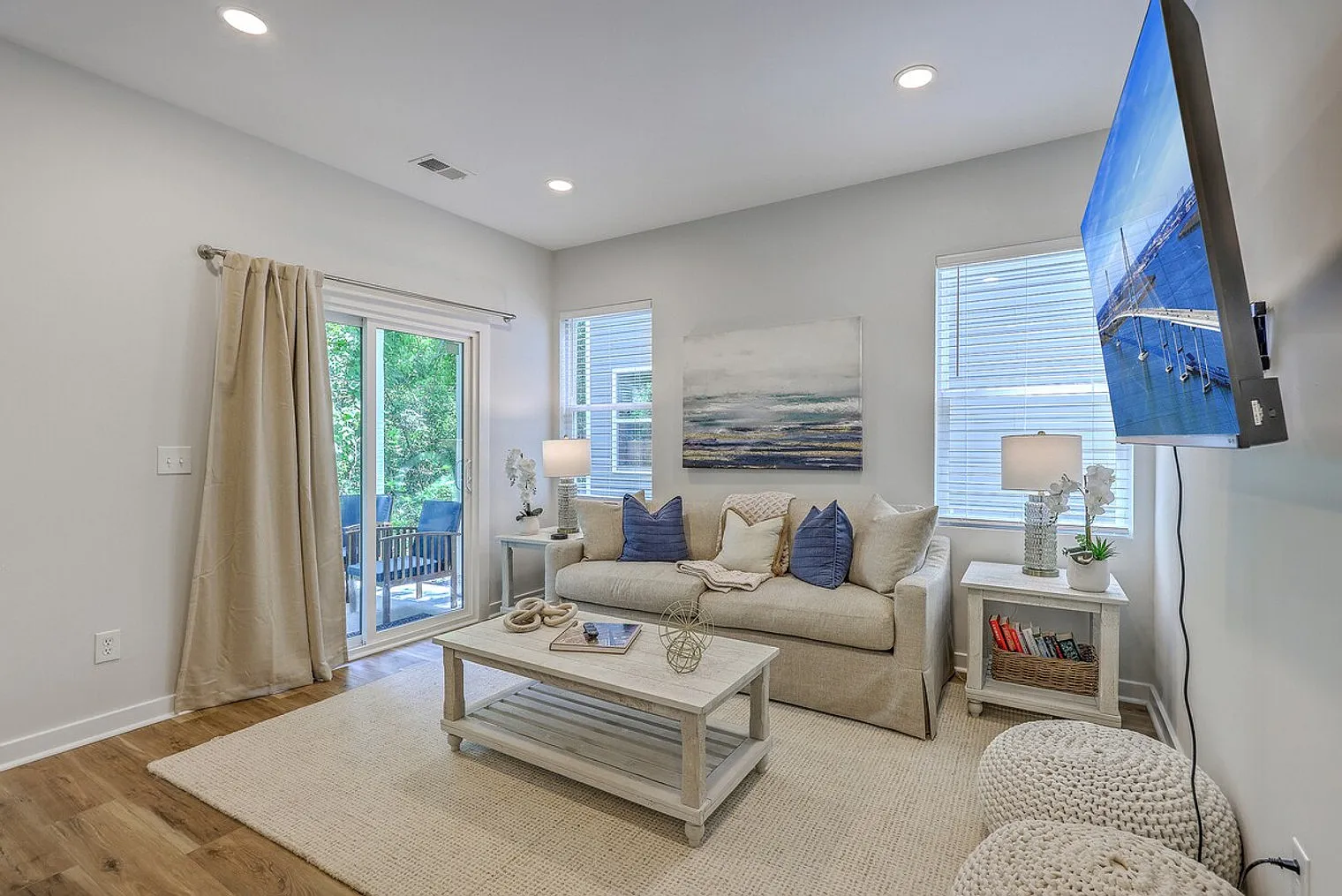 3 bed, 2.0 bath, $6,506 — Photo 4