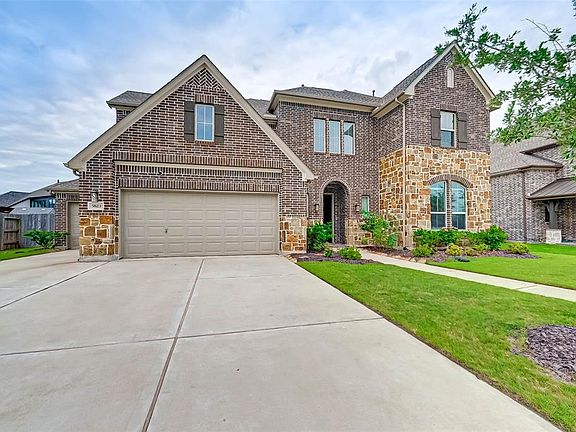 Beautiful elevation on a generous lot. This home is zoned to the sought out Carter ES, Polly Ryon MS, Reading JH, and George Ranch HS!