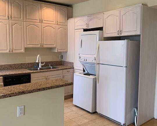 5th image of 923 Euclid St APT 302